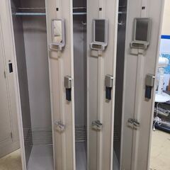 コクヨ3人用ロッカー（中古）　LK-3 ②の画像