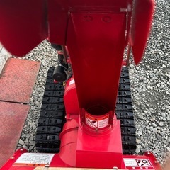 ヤナセ除雪機8-9G 9.5馬力80cm幅　　　　女性にもお年寄りにもお勧めの力の要らない一台ですの画像