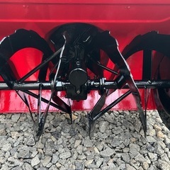 ヤナセ除雪機8-9G 9.5馬力80cm幅　　　　女性にもお年寄りにもお勧めの力の要らない一台ですの画像
