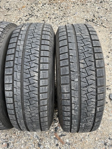 21年製　ピレリースタッドレス　アイス アシンメトリコ 　225/65R17  4本