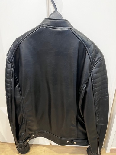 ZARA 本革ジャケット