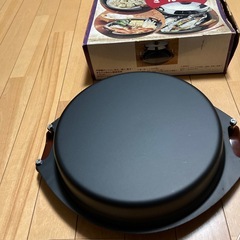 値下げ、未使用レトロな焼く、蒸す、煮るの万能鍋の画像