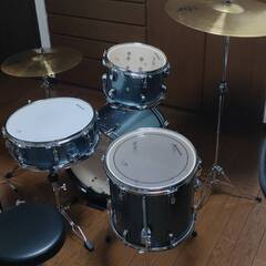 1/5まで　ドラムセット/定価14万/即使用可能/　ブレイクビーツ LC2797 Silver Sparkle BREAK BEATS 小口径 持ち運び ストリートの画像