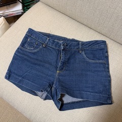 ZARAショートデニムの画像