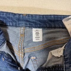 H&M ママジーンズの画像