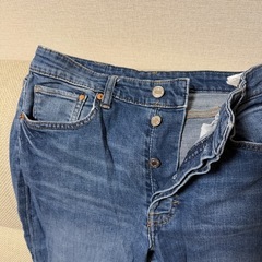 H&M ママジーンズの画像