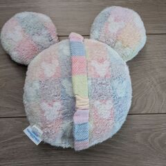 ディズニーリゾート 授乳クッション 枕  授乳クッション ミッキーミニー柄でかわいい カバーを洗濯してから、お渡しします。の画像