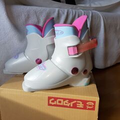 札幌より　スキー＆ブーツセット　小学生低学年用　板＆金具・ストック・ケース・ブーツ　状態『良』の画像