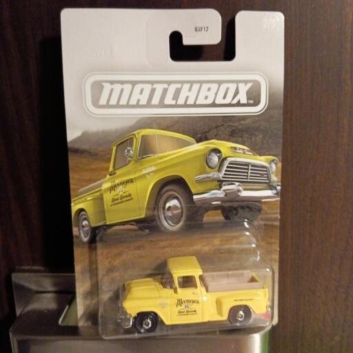 マッチボックス ムーンアイズ '57 GMCステップサイド