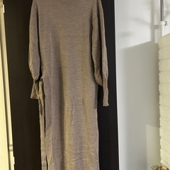 ③EBLOA ロングニットワンピ