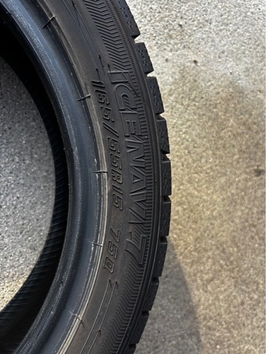 [商談中]スタッドレスタイヤ タイヤのみ 4本セット 軽自動車用