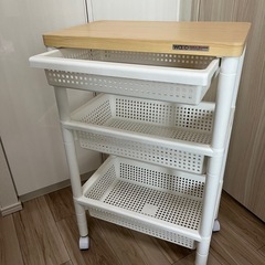 【引渡先決定】3段キャスター付きワゴンの画像
