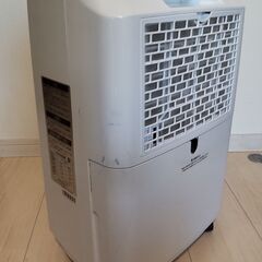☆iCODIS☆除湿機☆CSJ-HD165A☆コンプレッサー式除湿器☆除湿量最大13L/日☆木造15畳・鉄筋30畳☆自動停止機能☆キャスター付き☆中古美品の画像
