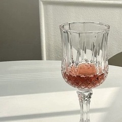 ドリンク、ワイン、カクテルグラスの画像