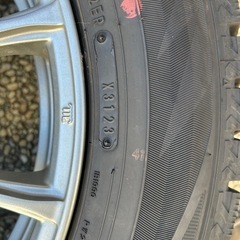 スタッドレスタイヤ　215  60r 17の画像