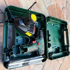 ボッシュ　電動ドリル　バッテリー無し