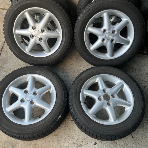 14インチ　スタッドレスタイヤ4本セット