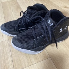 バッシュ　22.5センチ