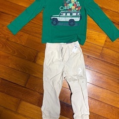 GAP キッズ服 新品
セット ボトムス100cm ロンT緑　1...