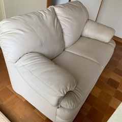 ソファ　二人がけ　おしゃれ　白ソファの画像