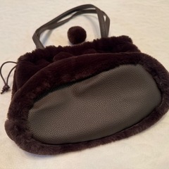【未使用】Harrissハリス　上品ファーの巾着バッグ　大人のおしゃれ手帖　特別付録 ショルダーバッグ ダークブラウンの画像