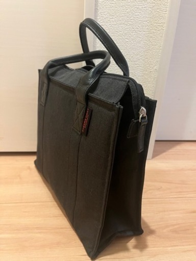 新品のバック