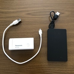 【中古】モバイルバッテリー　2点の画像