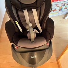 アップリカ　
チャイルドシート