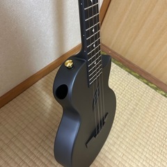 お値下げしました！！　簡単に弾き方教えます　Amazon16980円　試奏のみ　enya  NOVA  U PRO ウクレレ　カーボン一帯成型 の画像