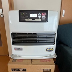 DAINICHI ダイニチブルーヒーター　12畳　白　稼働品