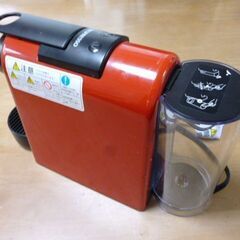 美品！　ネスプレッソ　コーヒーメーカーＤ３０－ＲＥ－Ｗ　箱取説付き