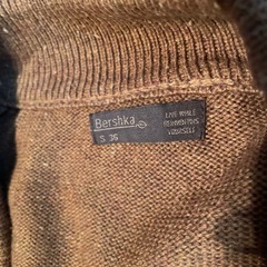 Bershka ブラウン ニットカーディガン Sの画像