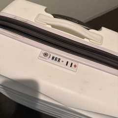 キャリーケース スーツケースの画像