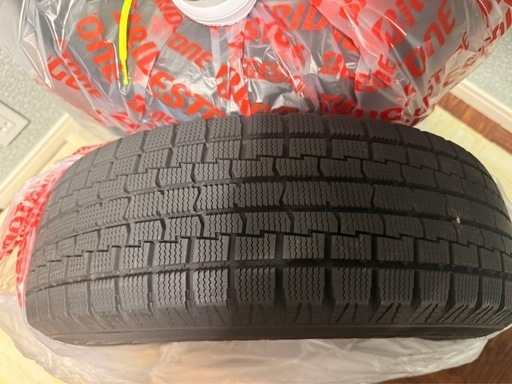スタットレスタイヤ4本セット185/70R14