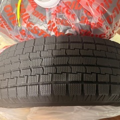 スタットレスタイヤ4本セット185/70R14の画像
