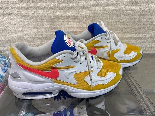 お話中NIKE AIRMAX2 Light