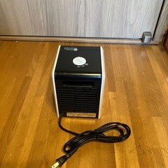 コンパクト600Wファンヒーターの画像