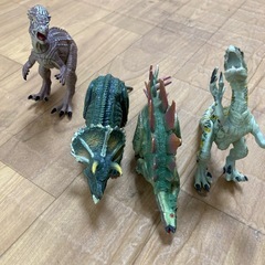 恐竜フィギュアの画像