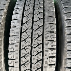 195/70R15 106/104LT ブリザックVL1 2018年製造 残8㎜ 4本の画像