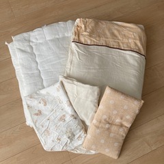 ベビー　掛け布団　枕　シーツ２枚