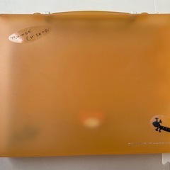 書類ケース　プラスチックケース　オレンジの画像