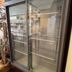 業務用大型冷蔵庫　ホシザキの画像