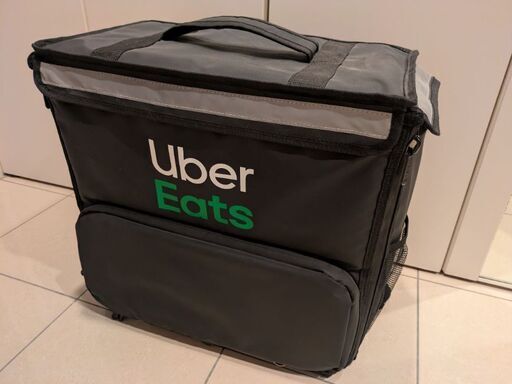 ウーバーイーツ配達用バッグ
