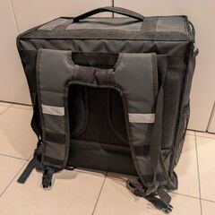 ウーバーイーツ配達用バッグの画像