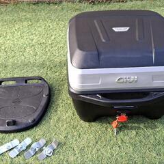 【美品】GIVI  トップケース　32L