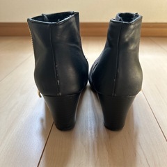 ショートブーツ レディース の画像