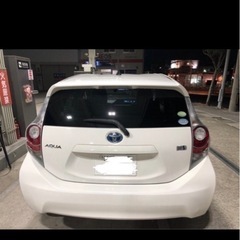 TOYOTA アクアハイブリッド