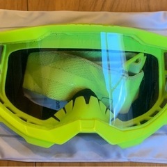 オフロードヘルメットの画像