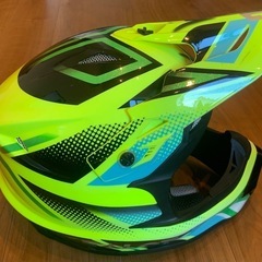 オフロードヘルメットの画像