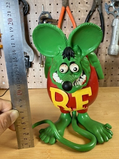 ラットフィンクフィギュア